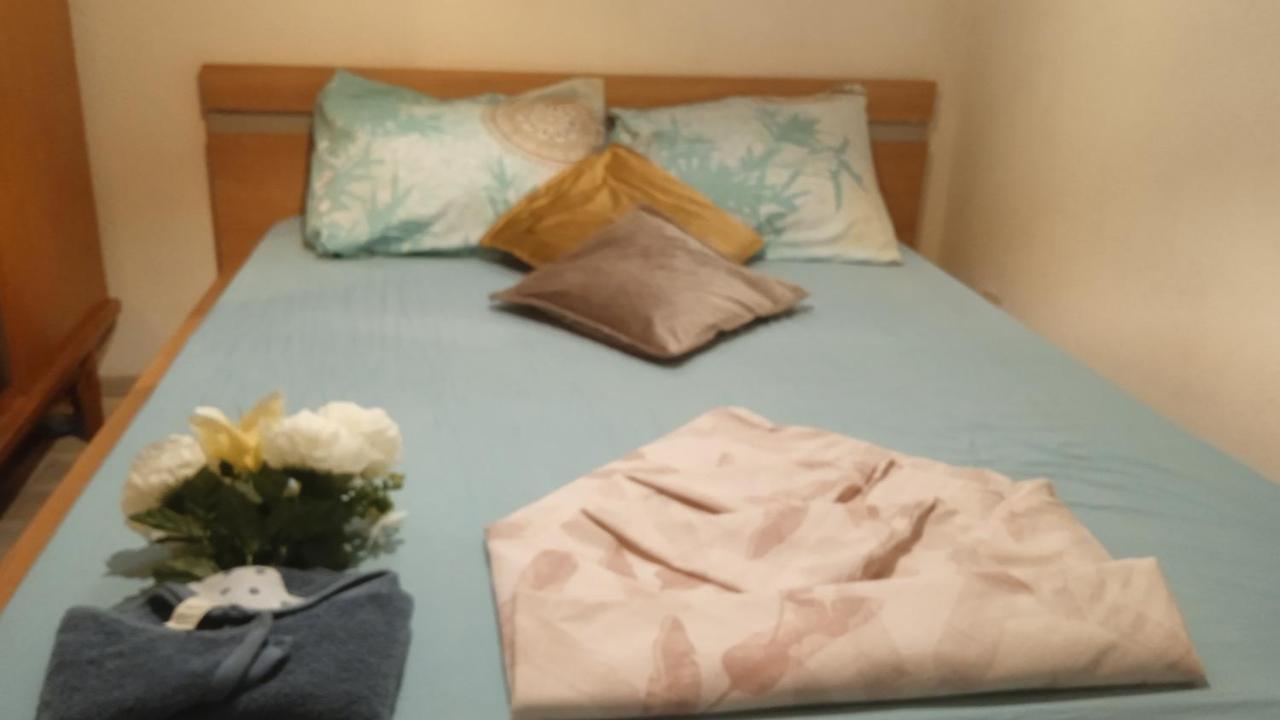 آرْلْ Chambre D'Hote Au Centre Ville المظهر الخارجي الصورة